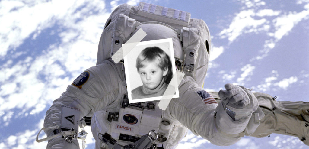 Kosmonaut - nalepená fotka kluka